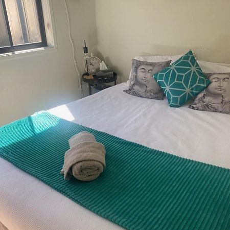 Manhattan B&B Guest Rooms นอร์ทเลคส์ ภายนอก รูปภาพ