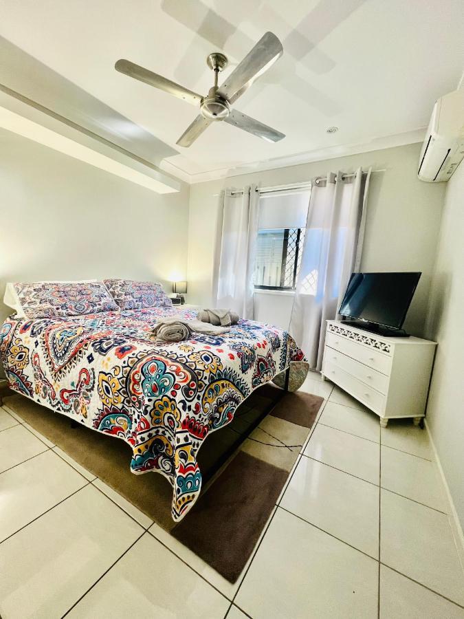 Manhattan B&B Guest Rooms นอร์ทเลคส์ ภายนอก รูปภาพ